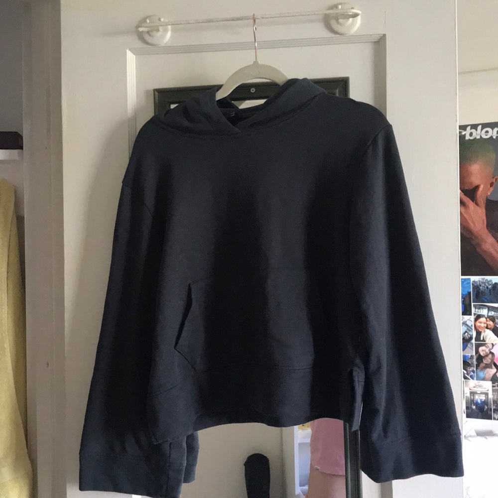 Cropped hoodie